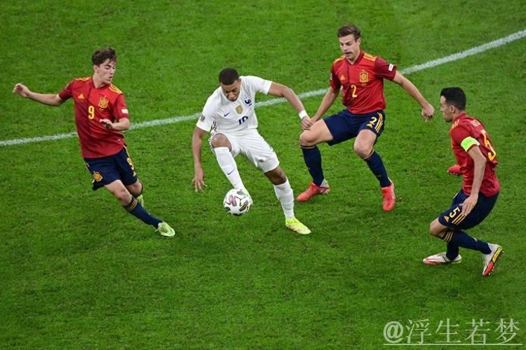 亚马尔金球挑战欧国联26亿巅峰之战,胜者角逐决赛对阵C罗 亚马尔金球挑战欧国联26亿巅峰之战,胜者角逐决赛对阵C罗